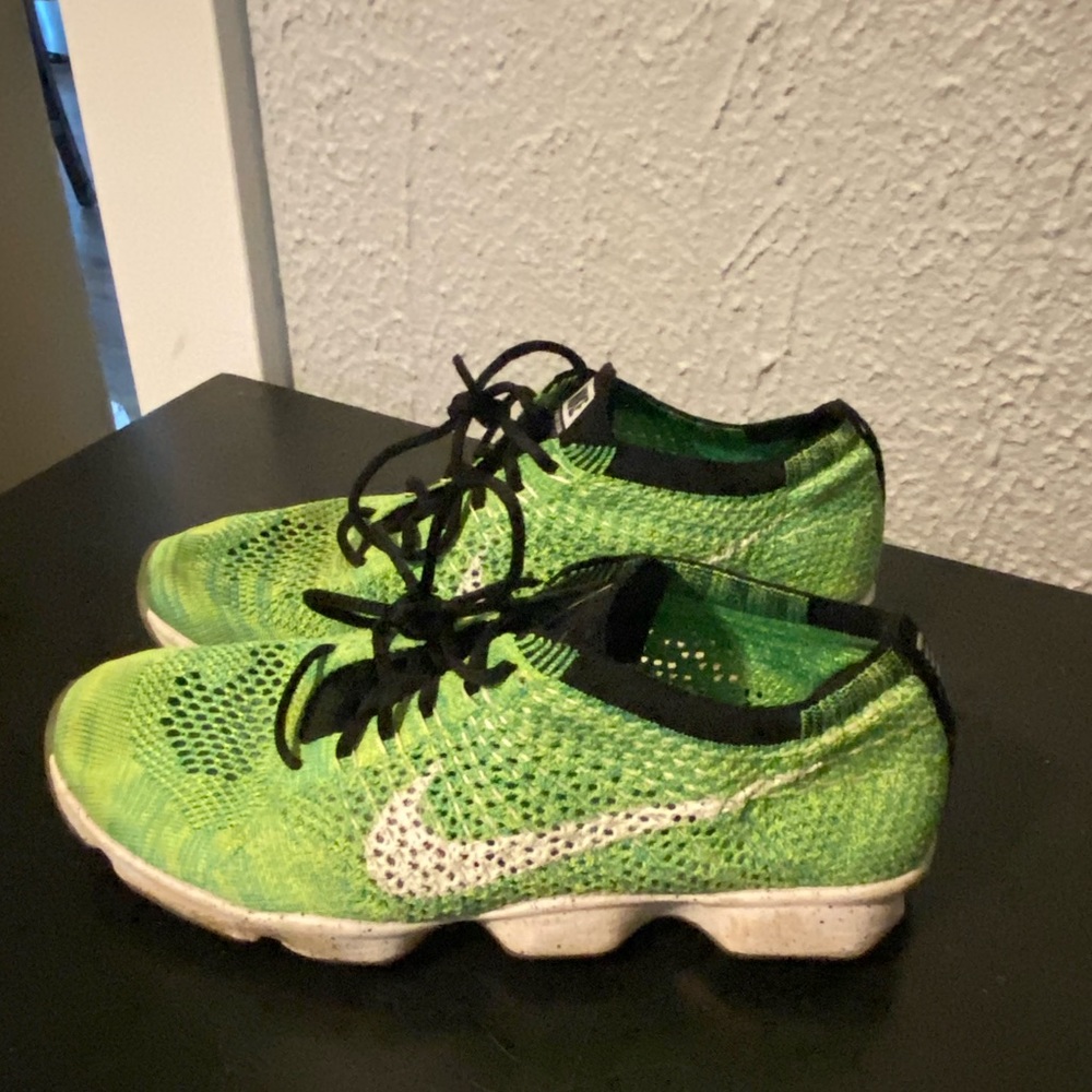 Women’s Nike athletic shoes
